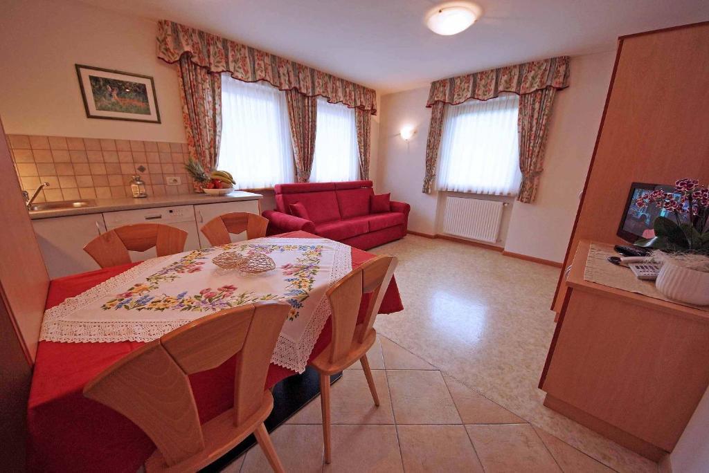 Residence Araldina San Cassiano  Quarto foto